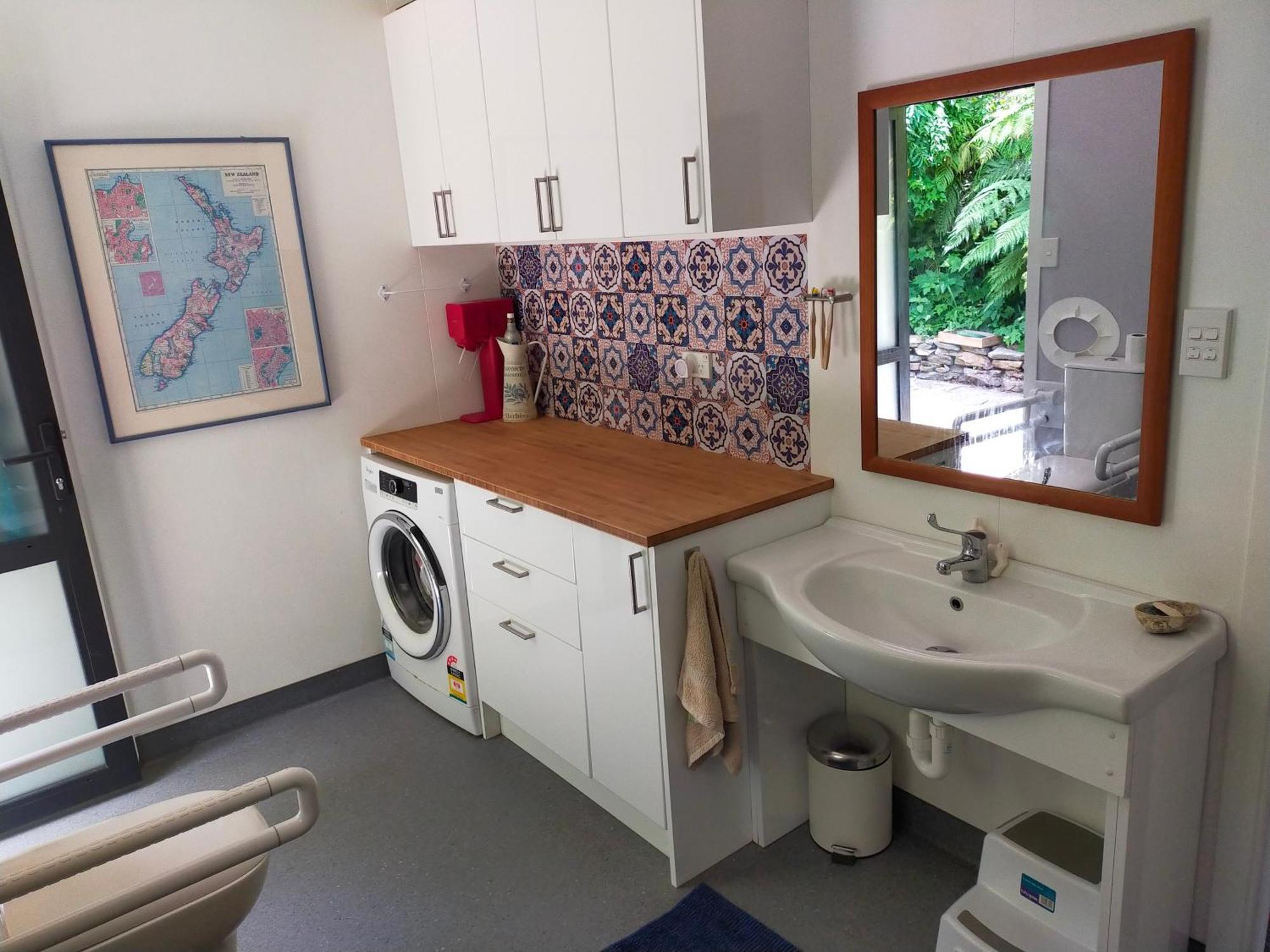 Maitai Whare Iti - Adventure Cabins & House Нельсон Экстерьер фото